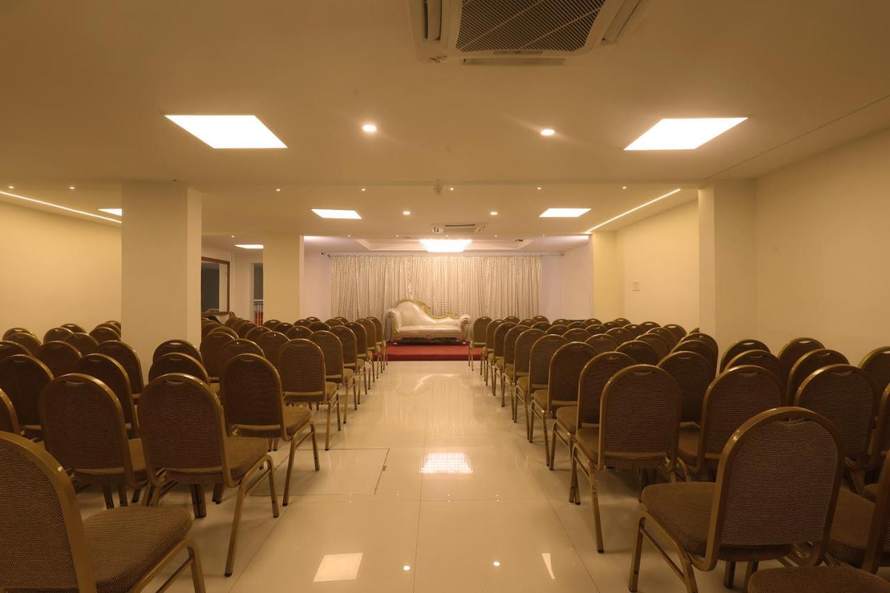 Hotel Grand Regency Rajajinagar, Iskcon Temple - Wtc à Bangalore Extérieur photo