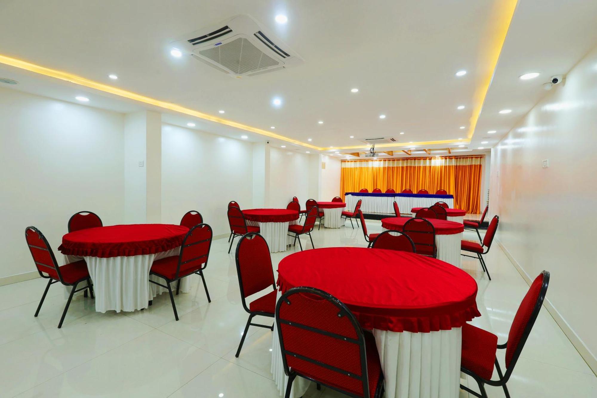 Hotel Grand Regency Rajajinagar, Iskcon Temple - Wtc à Bangalore Extérieur photo