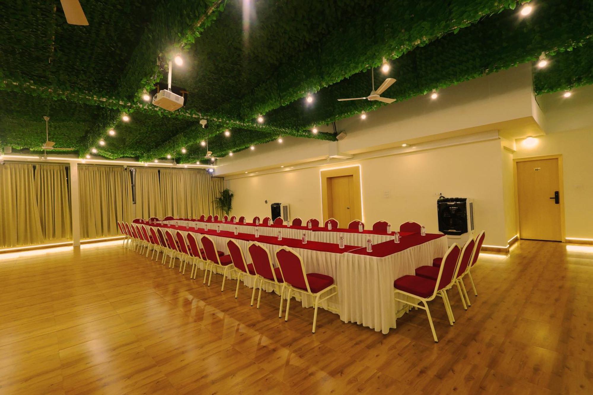 Hotel Grand Regency Rajajinagar, Iskcon Temple - Wtc à Bangalore Extérieur photo
